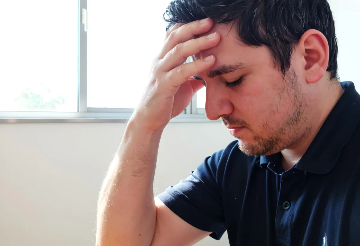 Homme perplexe